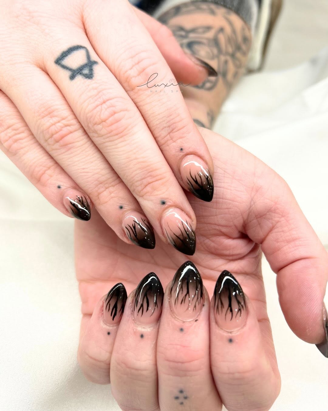 Luxia Nail Spa - Bees Ferry Rd. & Grand Oaks Blvd. logo
